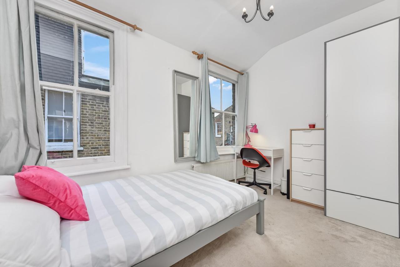 Groves 4 Bedroom, Shepherds Bush London Eksteriør billede